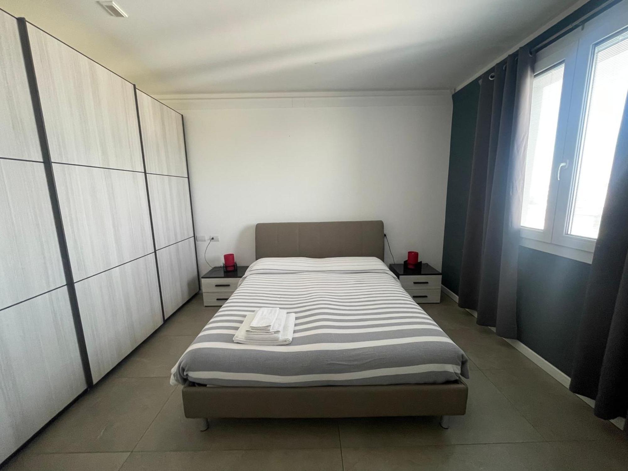 Condominio La Torre 1 Galliate エクステリア 写真