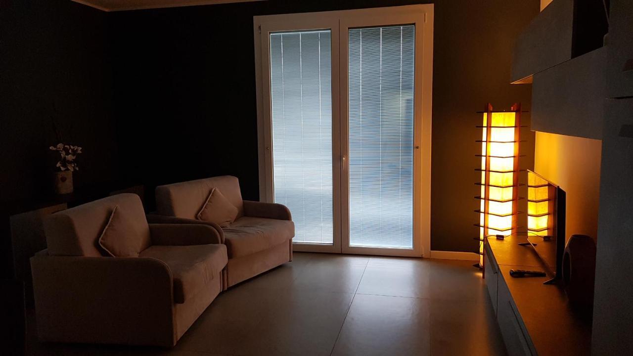 Condominio La Torre 1 Galliate エクステリア 写真